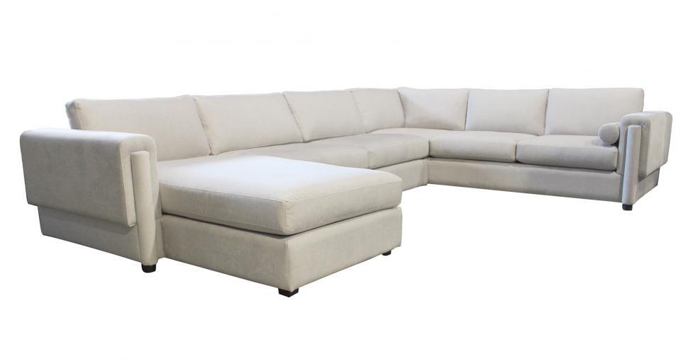 Elysha Sectional with chaise
